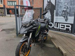 ② QJ MOTOR SRT 700 X TOURING 220KM