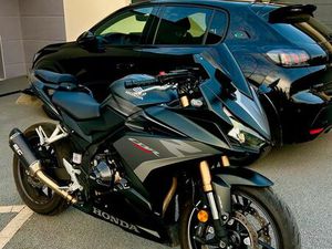 HONDA CBR 500R - 2023 - EXCELLENT ÉTAT