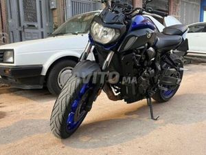 YAMAHA MT07