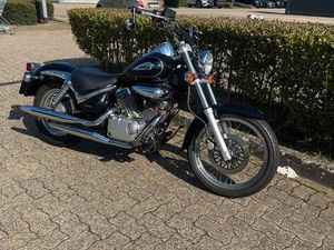 SUZUKI INTRUDER 125 A1 B196