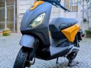 PIAGGIO 1 ELETTRICO -1.400 KM - PARI AL NUOVO