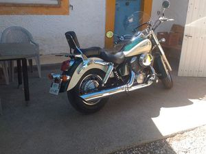 MOTO HONDA SHADOW 750