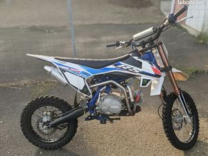 DIRT BIKE 125 RS FACTORY GRANDE ROUE PROCHE DU NEUF
