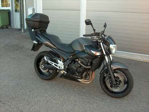 SUZUKI GSR 600