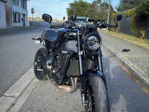 YAMAHA XSR 900