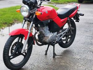YAMAHA YBR 125