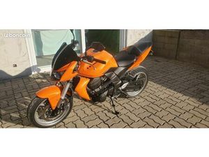 KAWASAKI Z750