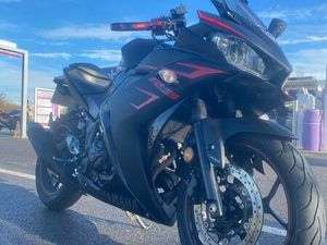 YAMAHA R3 – 2019 – 27 200 KM – BON ÉTAT – IDÉALE JEUNE PERMIS