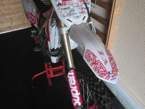 MOTO CROSS SUZUKI 250 RMZ