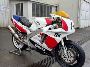 YAMAHA FZR 1000