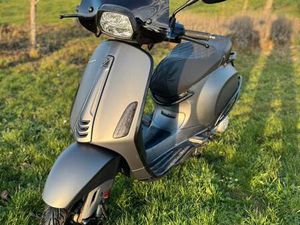 ② VESPA SPRINT 50 CC