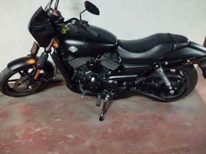 HARLEY DAVIDSON - STREET 750