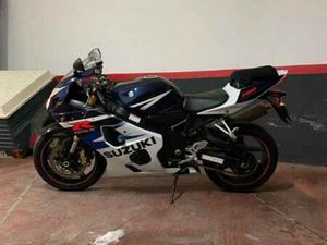 SUZUKI - GSXR 750