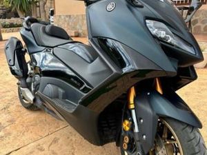 YAMAHA - TMAX