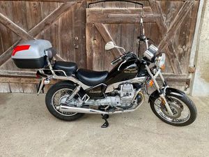 MOTO GUZZI NEVADA 750