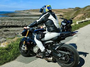 BMW S1000R
