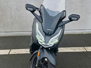 HONDA FORZA 125