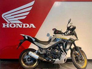 ② HONDA XL750 TRANSALP (ANNÉE DE CONSTRUCTION 2025)