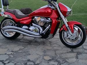 SUZUKI BOULEVARD М109 150К.С. →