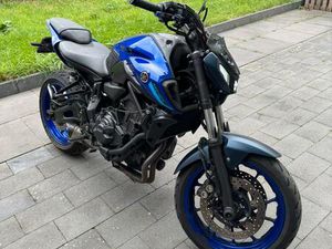 ② YAMAHA MT 07 BJ 2024