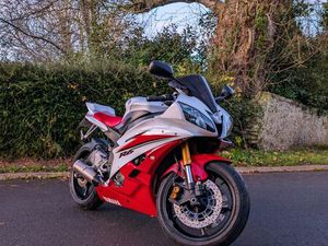 YAMAHA R6 2008