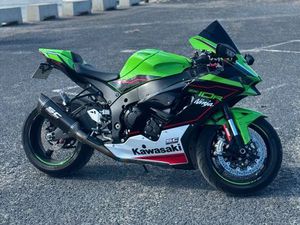 KAWASAKI ZX10-R