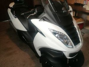 SCOOTER 3 ROUES MÉTROPOLIS 400