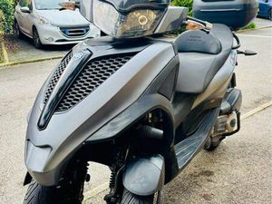 SCOOTER MP3 YOURBAN 300