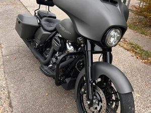 ② STREET GLIDE BAGGER