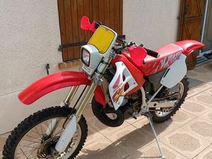 HONDA 250 CR HOMOLOGUÉ