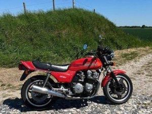 ② HONDA BOLL DOR 750 CB 1982