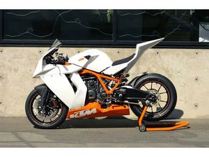 2015 KTM RC8-RARE BIKE-LOW KM