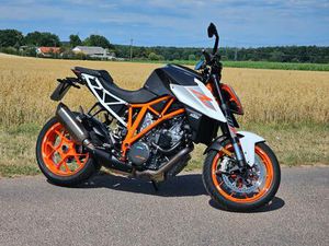KTM 1290 SUPER DUKE R - TOP ZUSTAND