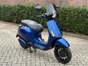 VESPA SPRINT 80CC 4V SAN MARINO BLUE — SCOOTERS | VESPA — MARKTPLAATS