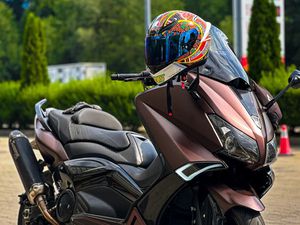 YAMAHA T-MAX BRONZE MAX →