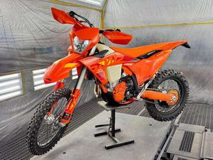 EXC-F SIXDAYS NUR 5 BETRIEBSSTUNDEN