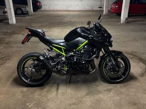 KAWASAKI Z900