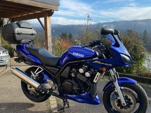 YAMAHA FAZER FZS 600
