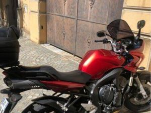 À VENDRE YAMAHA 600 FAZER