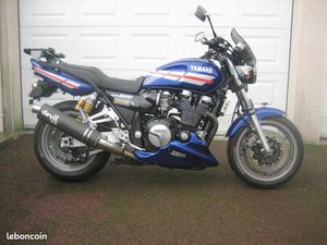 YAMAHA XJR 1200 SP