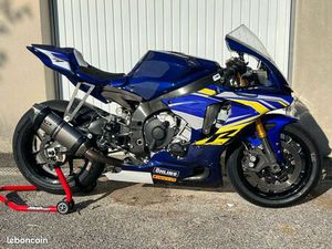YAMAHA R1 FULL PISTE AVEC CARTE GRISE