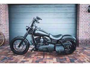 HARLEY-DAVIDSON DYNA STREET BOB 5HD1