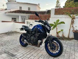 YAMAHA - MT 07