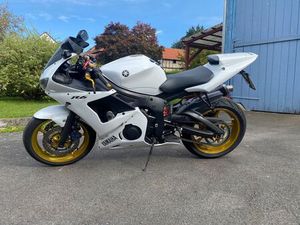 YAMAHA YZF-R6 RJ09