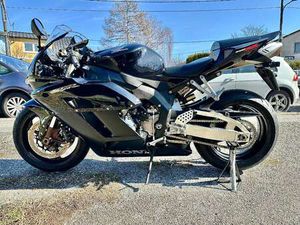 CBR 1000 RR FIREBLADE (SC57)