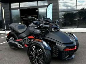 CAN AM SPYDER F3S MONOLITH BLACK TE KOOP!
