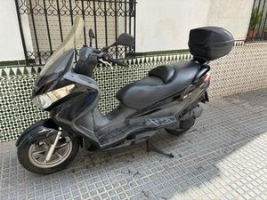 SUZUKI - BURGMAN 200