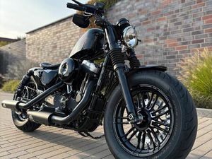 HARLEY DAVIDSON SPORTSTER 48