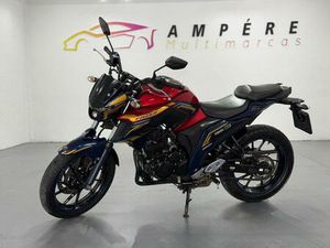 YAMAHA FAZER 250 FZ25 LE CAPITA MARVEL