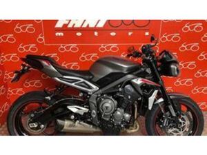 STREET TRIPLE R (2020 - 22)